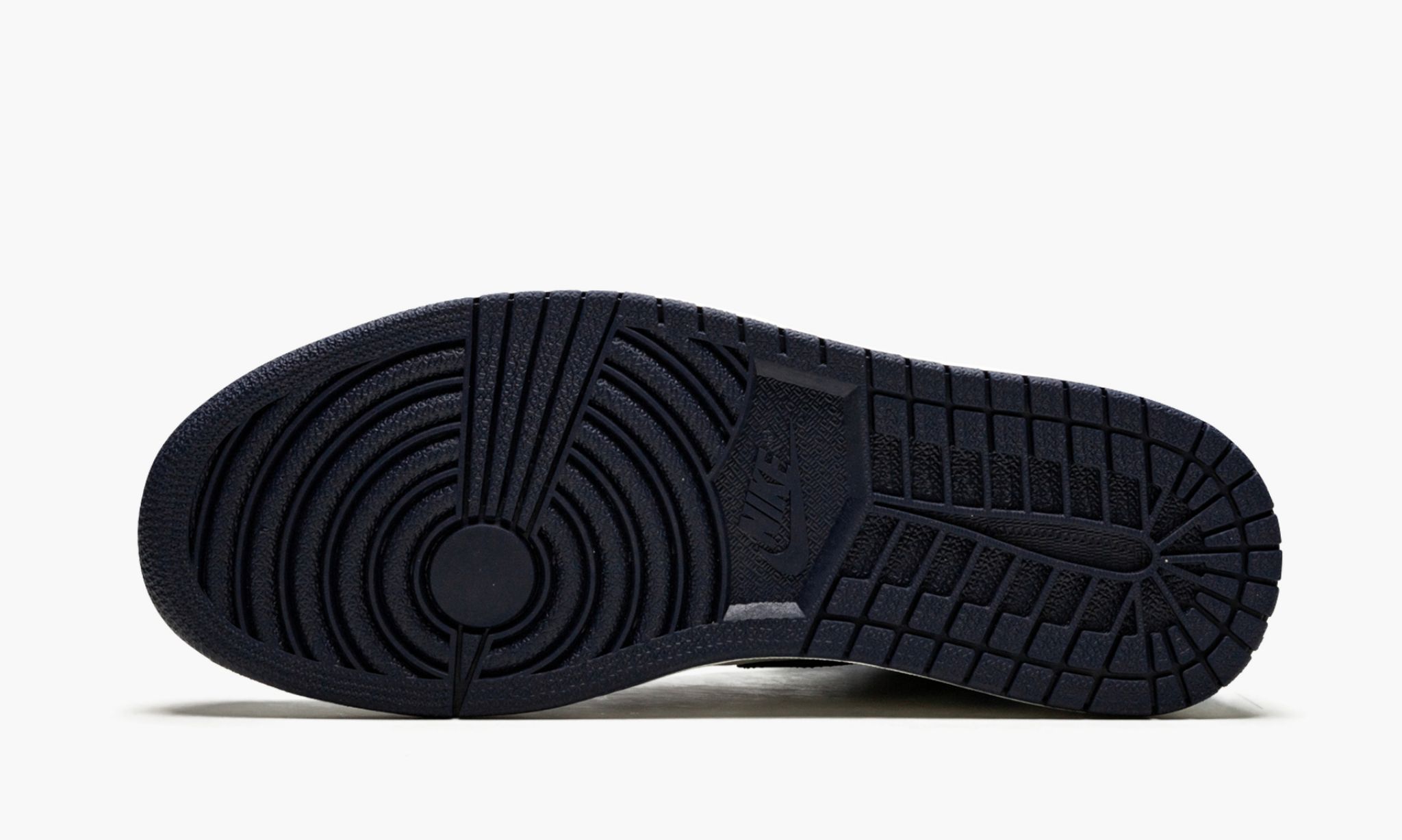 Jordan 1 Retro High Obsidian UNC